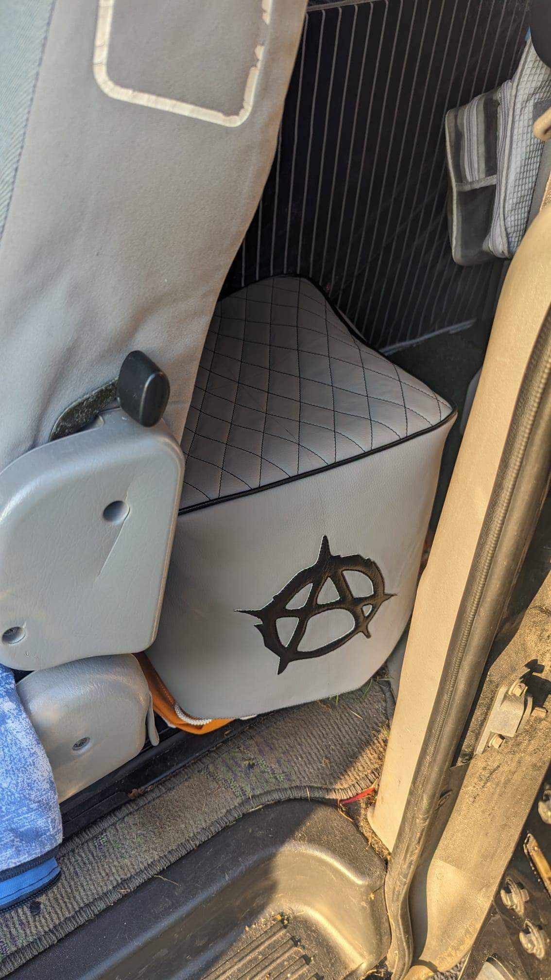 VW Porta Potty Toilet Cover - Thetford 135 and Thetford 335 (313H x 342W x 382D mm)