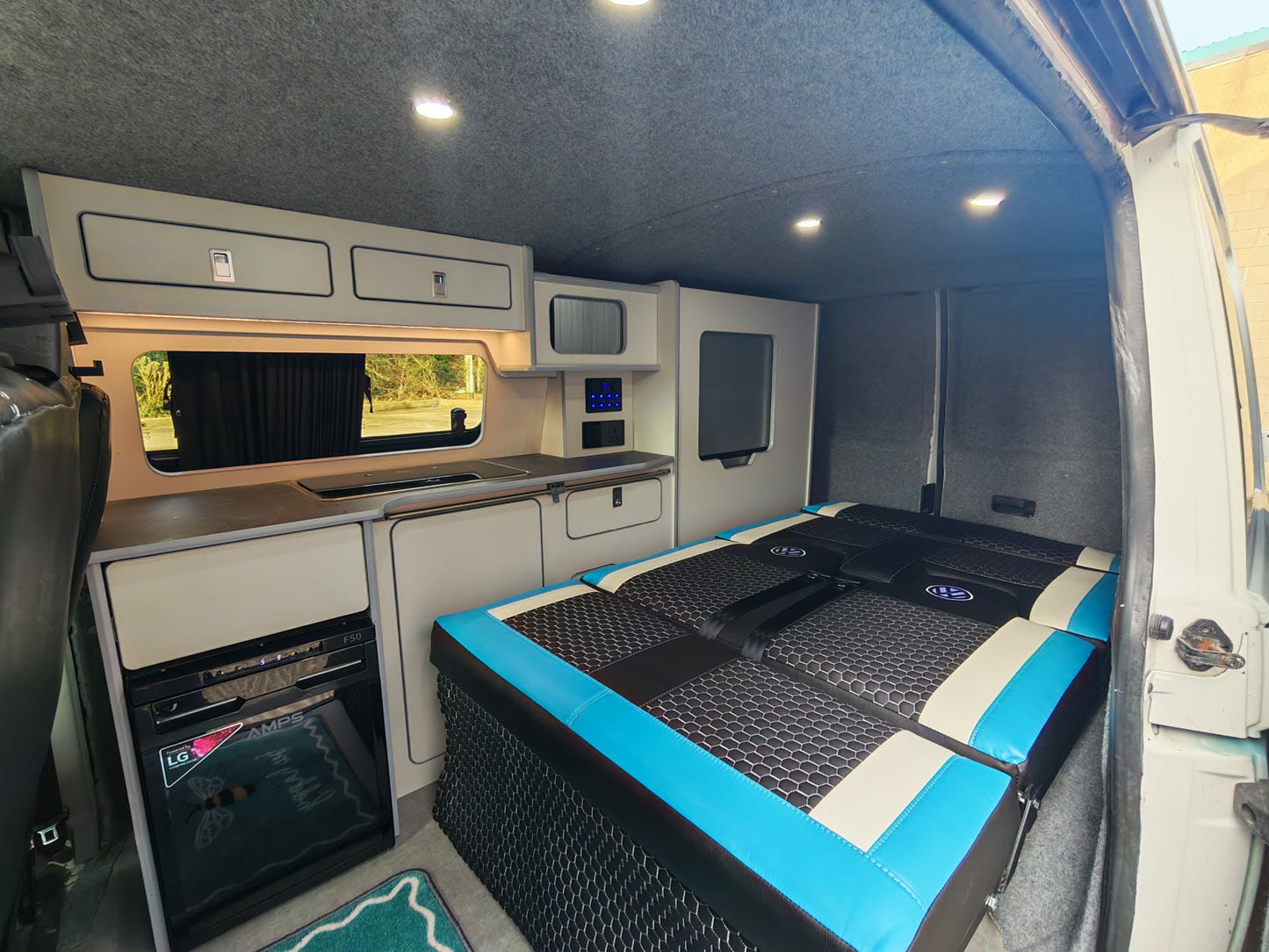 Vantasy 3/4 Rock & Roll Bed (Up to 1200mm) – Pre-Order